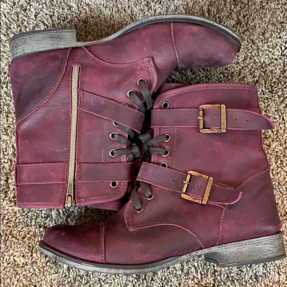 Dolce Vita Combat Boots 9.5